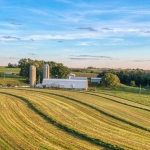 Слот игра Bigger Barn House Bonanza с фермерской тематикой