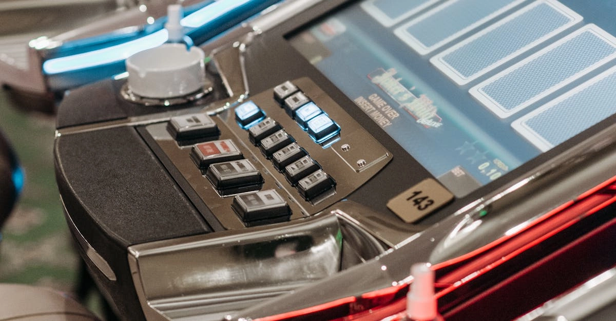 Красочные игровые автоматы онлайн с яркими символами и интерфейсом